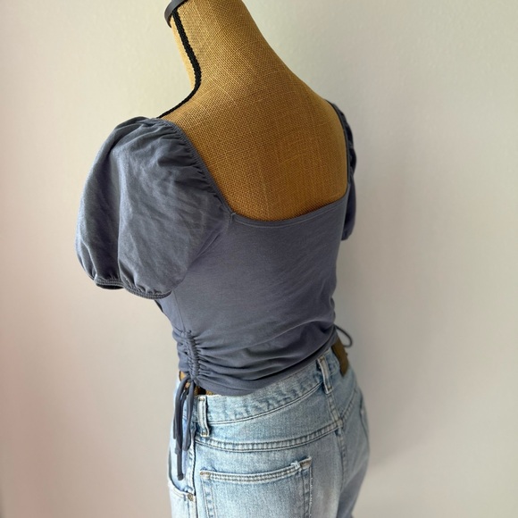 Hollister Cropped Blue Puff Short Sleeve Hollister Top - Picture 7 of 7